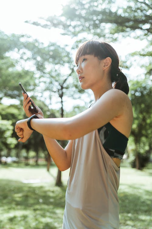 The Top 10 Fitness Gear Must-Haves for 2024